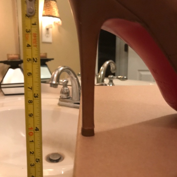 Christian Louboutin Brown Leather Pump Round Toe - Picture 16 of 16